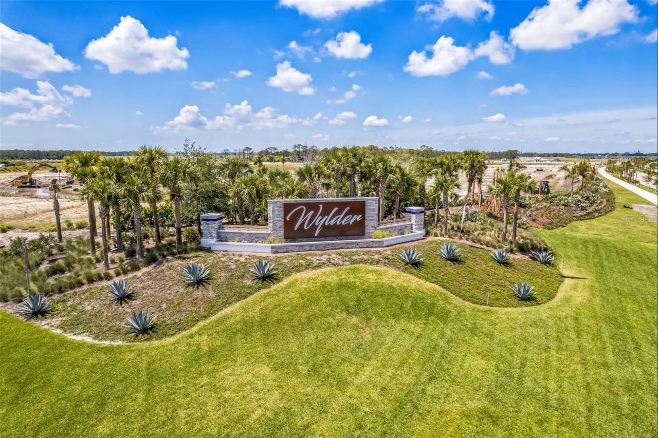 10653 NW Suncrest Loop, Port Saint Lucie, FL 34987 Photo