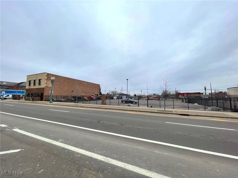 530 Walnut Avenue NE, Canton, OH 44702 Photo 35