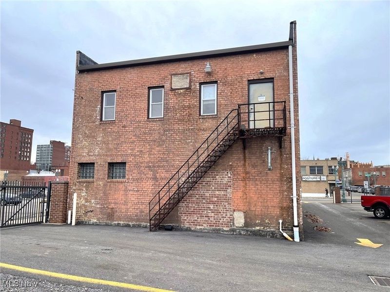 530 Walnut Avenue NE, Canton, OH 44702 Photo 36