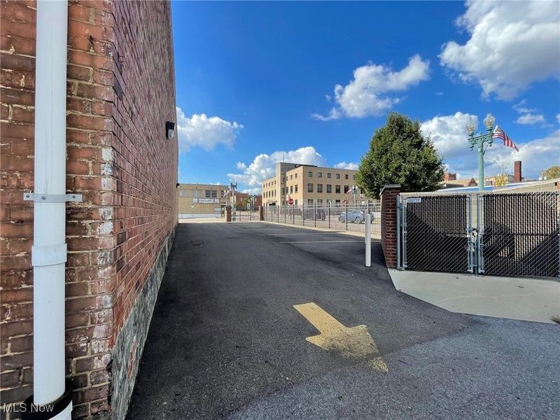 530 Walnut Avenue NE, Canton, OH 44702 Photo 37