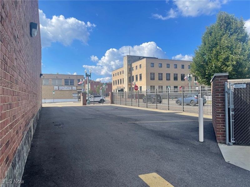 530 Walnut Avenue NE, Canton, OH 44702 Photo 38