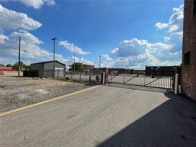 530 Walnut Avenue NE, Canton, OH 44702 Photo 39