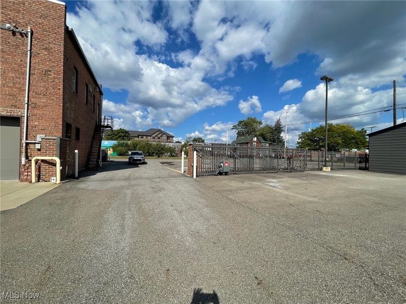 530 Walnut Avenue NE, Canton, OH 44702 Photo 40