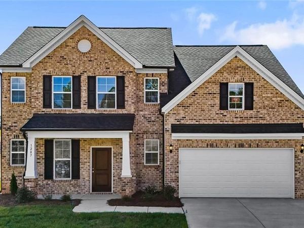 1287 Creek Knoll Drive, Lewisville, NC 27023