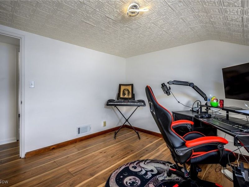 1450 S Lallendorf Road, Oregon, OH 43616 Photo 15