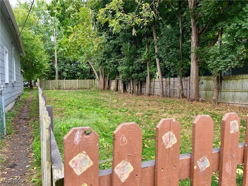 7119 Elton Avenue, Cleveland, OH 44102 Photo 2