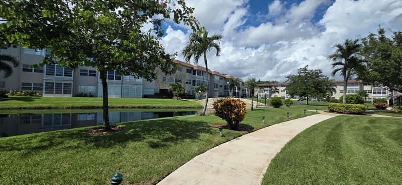 4801 NW 34th Street, Unit 601, Lauderdale Lakes, FL 33319 Photo