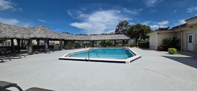 4801 NW 34th Street, Unit 601, Lauderdale Lakes, FL 33319 Photo