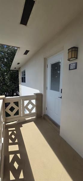 4801 NW 34th Street, Unit 601, Lauderdale Lakes, FL 33319 Photo