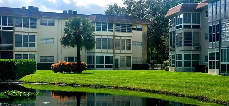 4801 NW 34th Street, Unit 601, Lauderdale Lakes, FL 33319 Photo