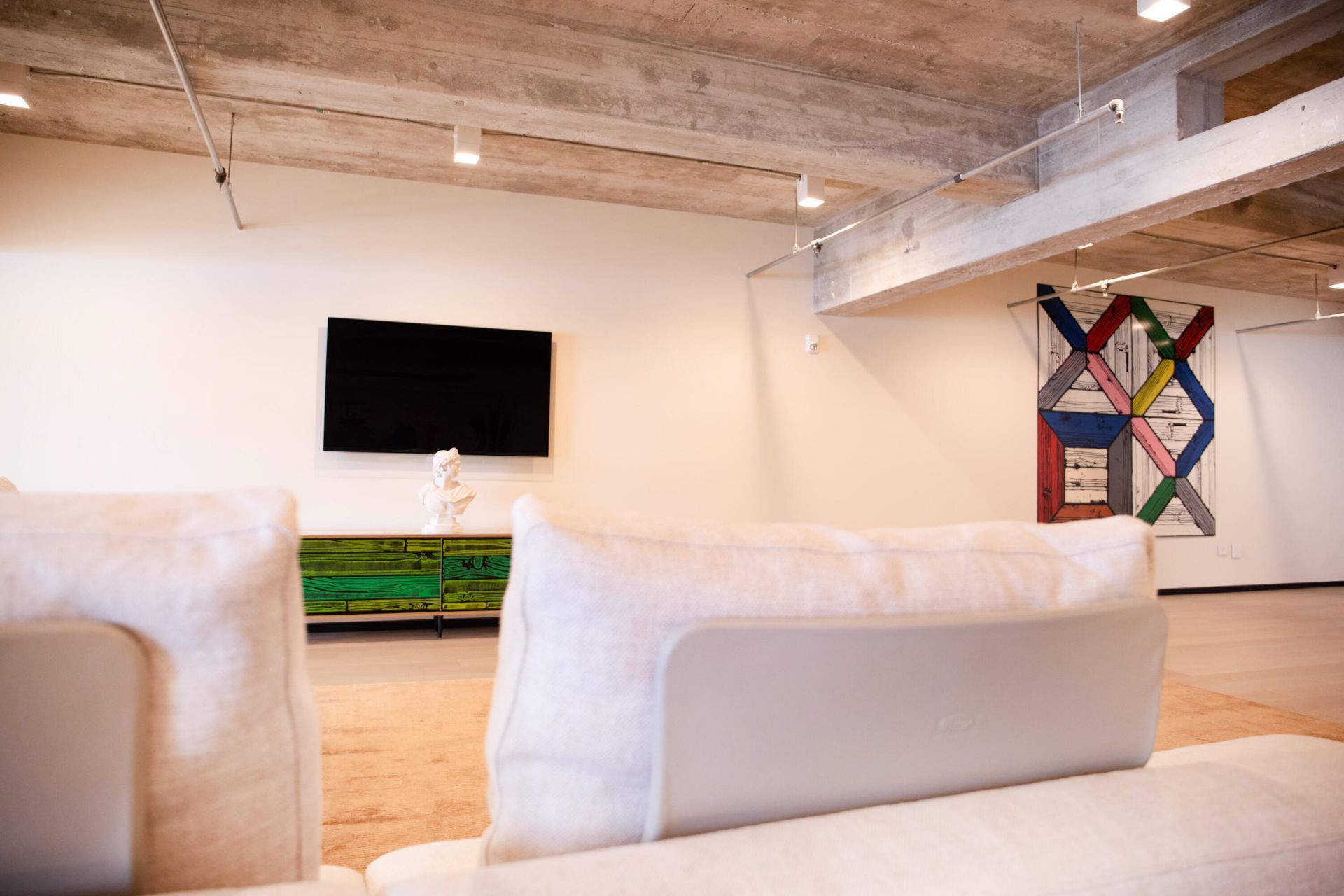 605 Lincoln Road, Unit 420, Miami Beach, FL 33139 Photo