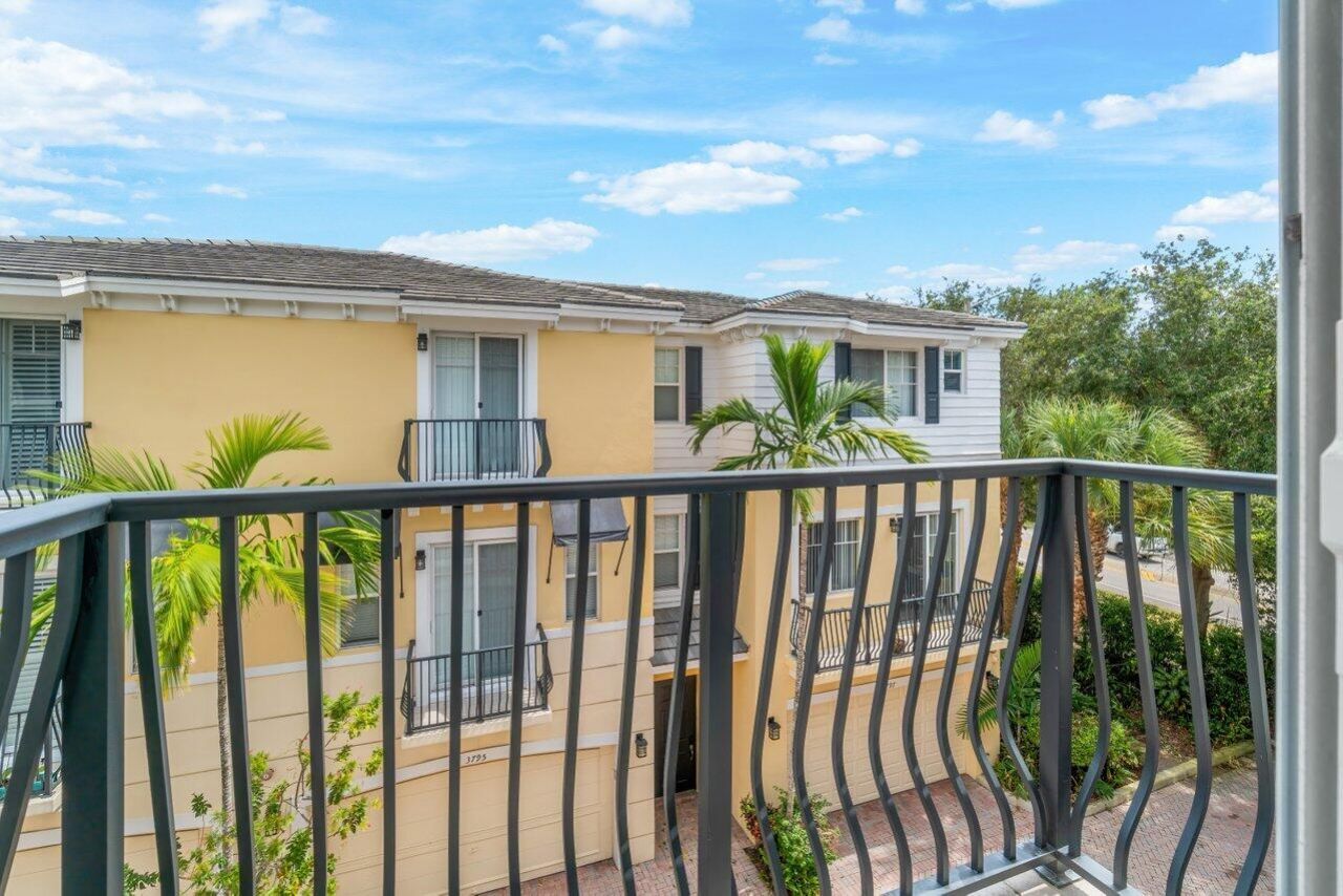 3805 NW 5th Terrace, Boca Raton, FL 33431 Photo