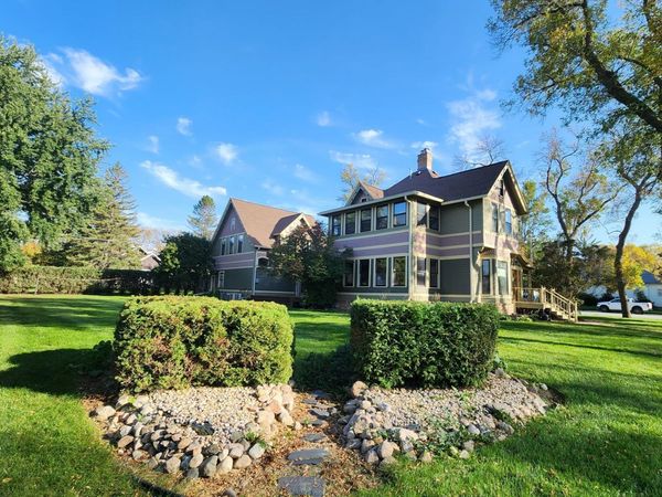 919 3rd Avenue SW, Pipestone, MN 56164