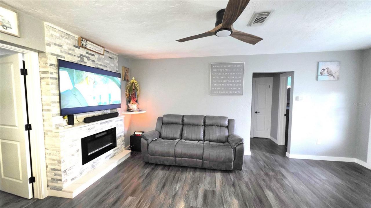 904 Orlando Avenue, Bradenton, FL 34207 Photo