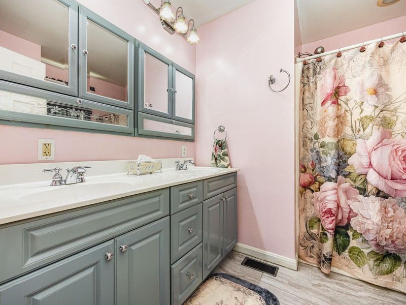 8449 Locust Grove Road, Burlington, KY 41005 Photo 6