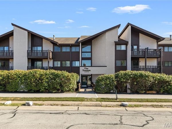 1465 Heritage Landing, Unit 306, St Charles, MO 63303