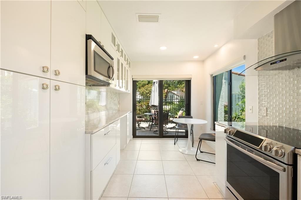 845 Reef Point Cir, Naples, FL 34108 Photo