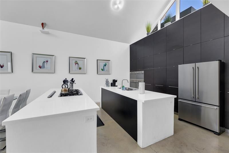 303 SW 9th St, Fort Lauderdale, FL 33315 Main Photo