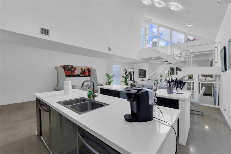 303 SW 9th Street, Fort Lauderdale, FL 33315 Photo