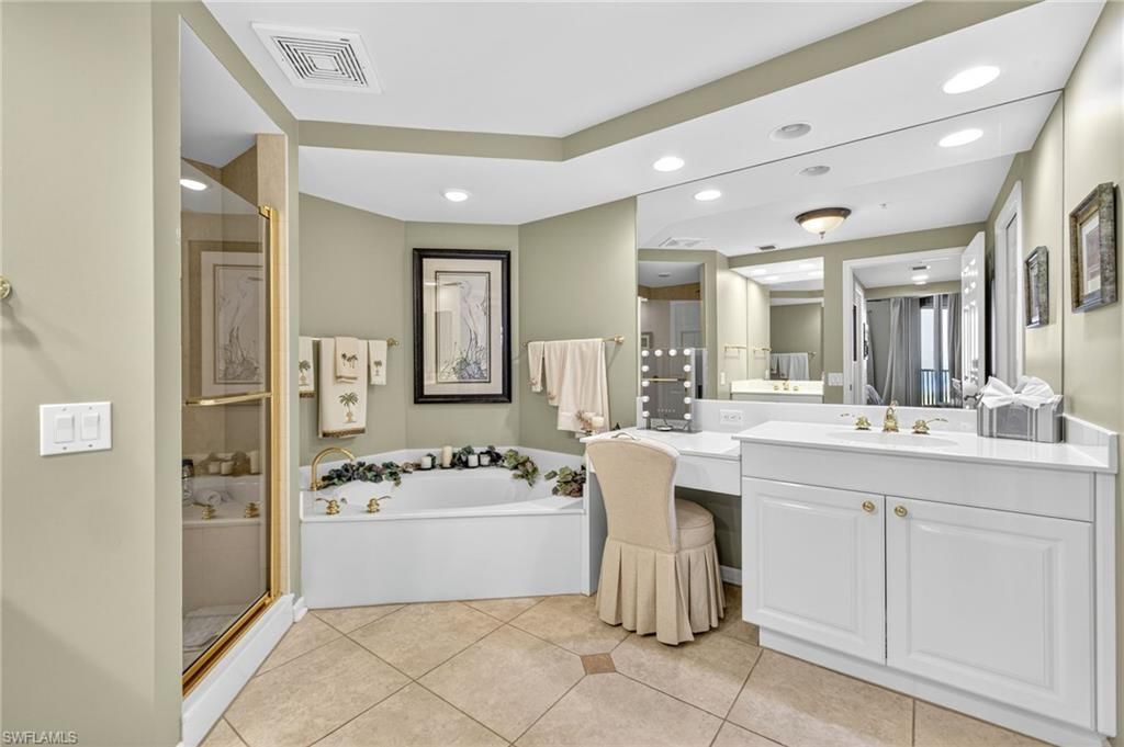 23650 Via Via Veneto Blvd, Unit 1602, Bonita Springs, FL 34134 Photo