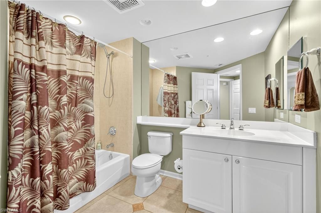 23650 Via Via Veneto Blvd, Unit 1602, Bonita Springs, FL 34134 Photo