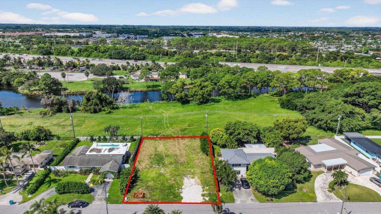 3135 Chapel Hill Blvd, Boynton Beach, FL 33435 Photo