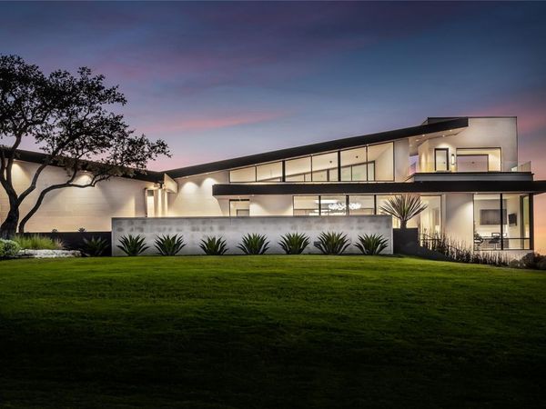 4416 AMARRA DR, Austin, TX 78735