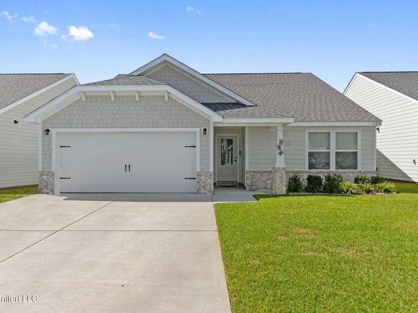 120 Pointe Breeze Way, Biloxi, MS 39531