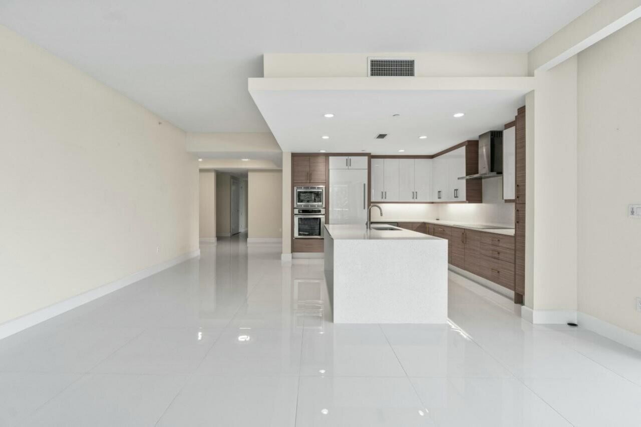 2720 Donald Ross Road, Unit 301, Palm Beach Gardens, FL 33410 Photo