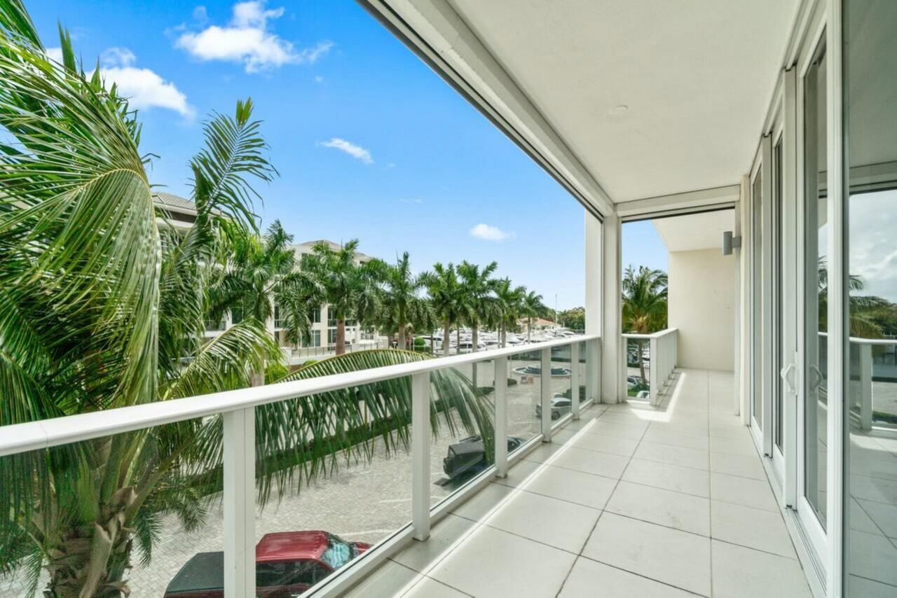 2720 Donald Ross Road, Unit 301, Palm Beach Gardens, FL 33410 Photo