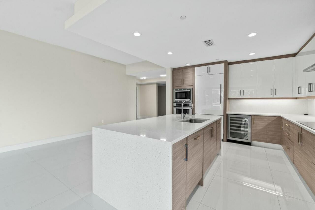 2720 Donald Ross Road, Unit 301, Palm Beach Gardens, FL 33410 Photo