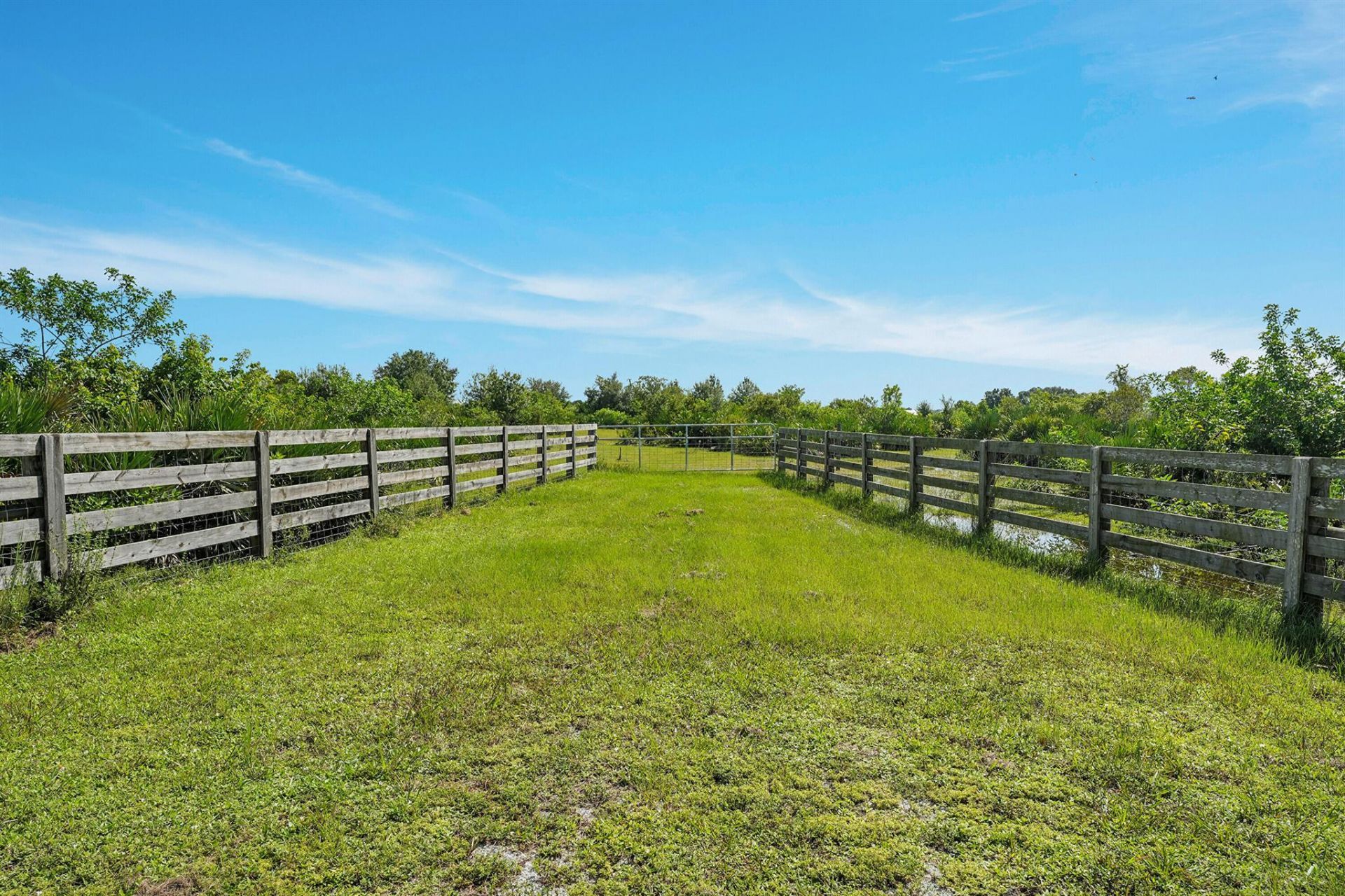 12240 NE 56th Avenue, Okeechobee, FL 34972 Photo