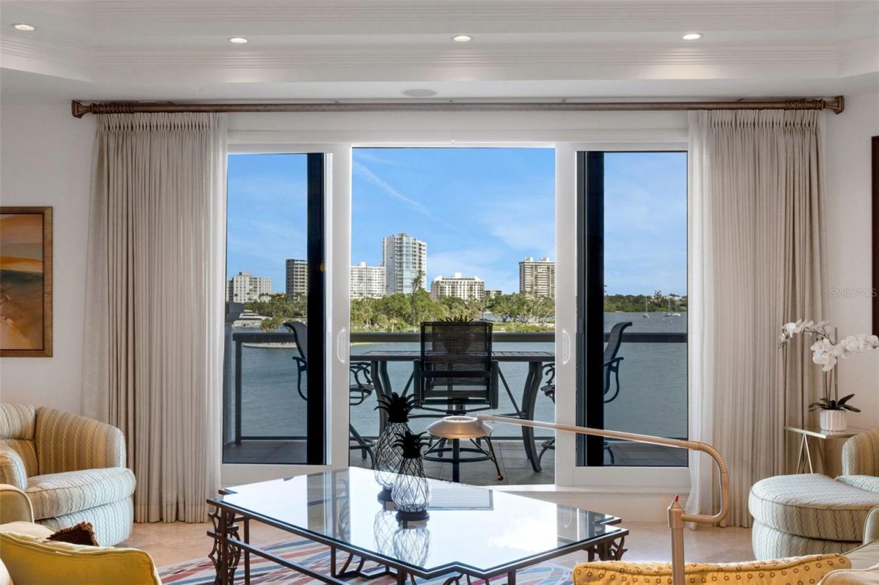 464 Golden Gate Point, Unit 403, Sarasota, FL 34236 Photo
