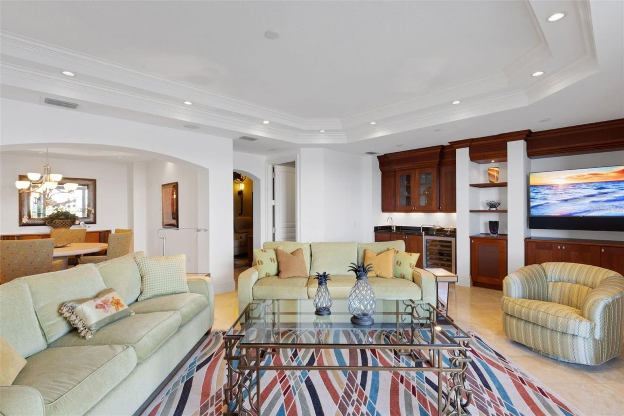 464 Golden Gate Point, Unit 403, Sarasota, FL 34236 Photo