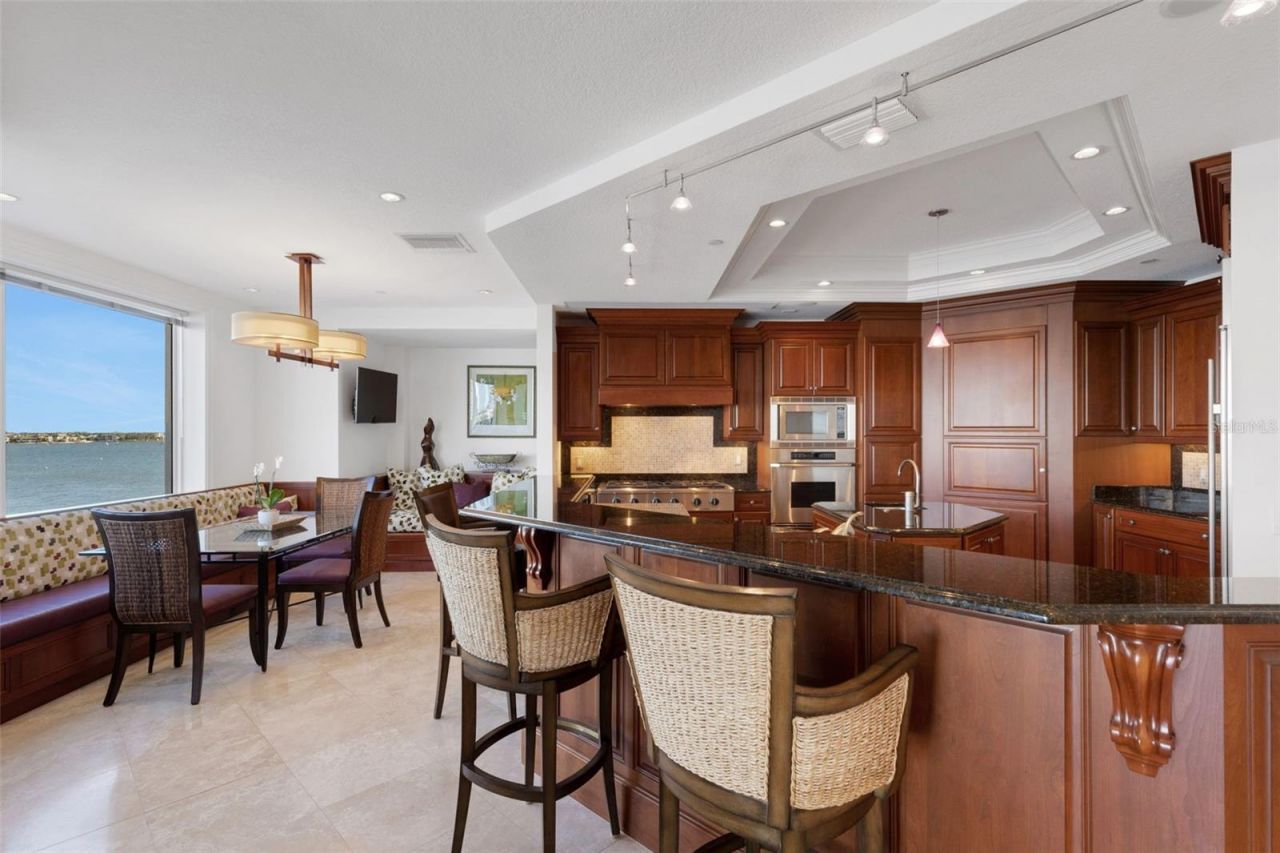 464 Golden Gate Point, Unit 403, Sarasota, FL 34236 Photo