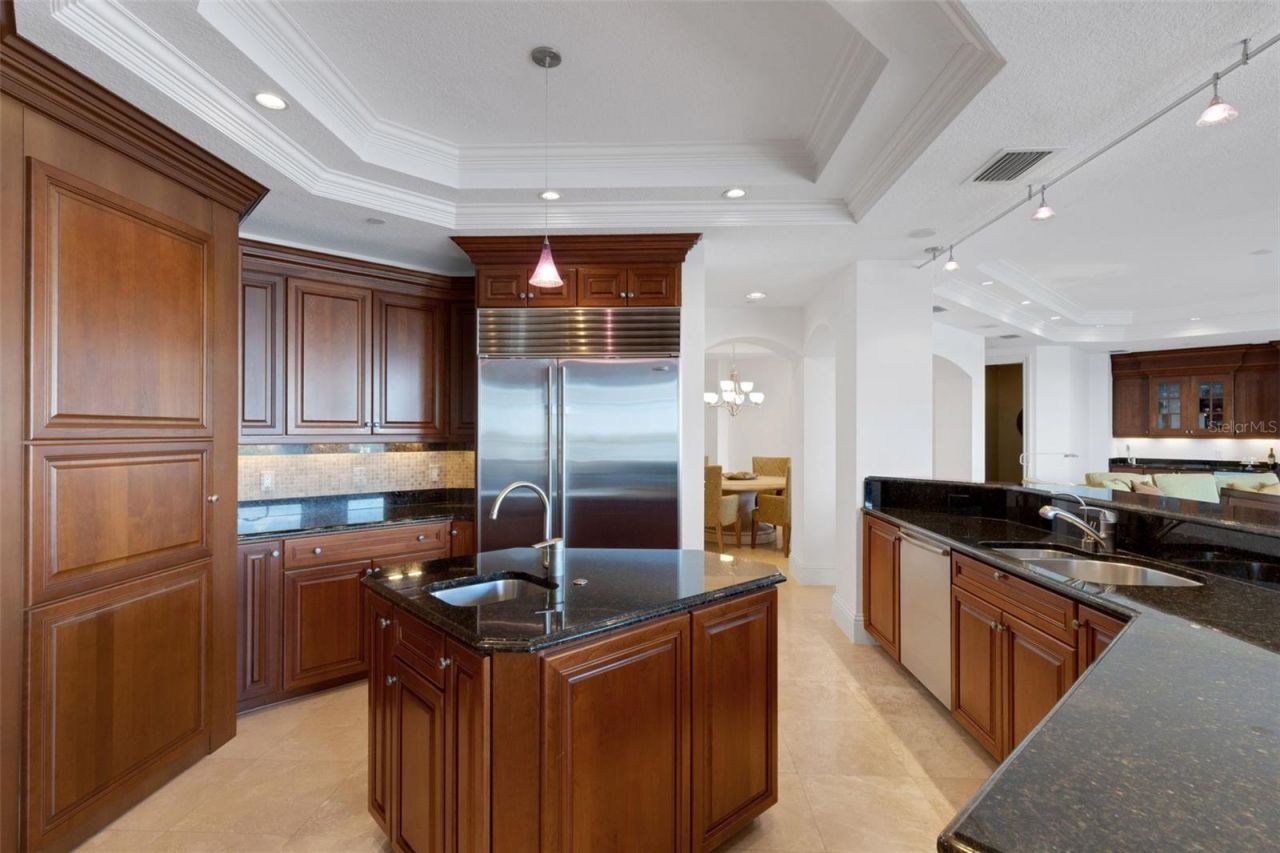 464 Golden Gate Point, Unit 403, Sarasota, FL 34236 Photo