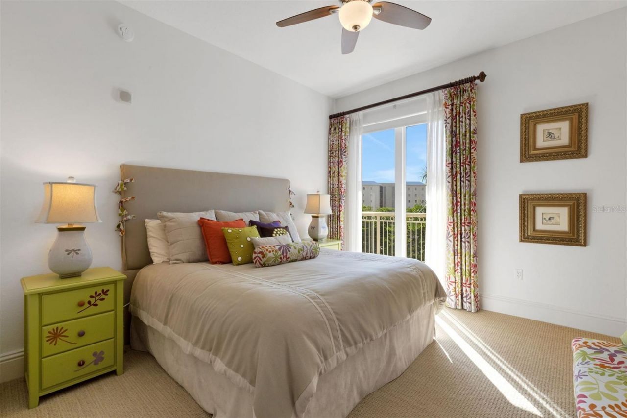 464 Golden Gate Point, Unit 403, Sarasota, FL 34236 Photo