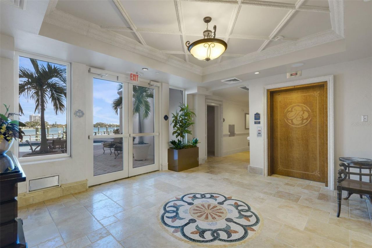 464 Golden Gate Point, Unit 403, Sarasota, FL 34236 Photo