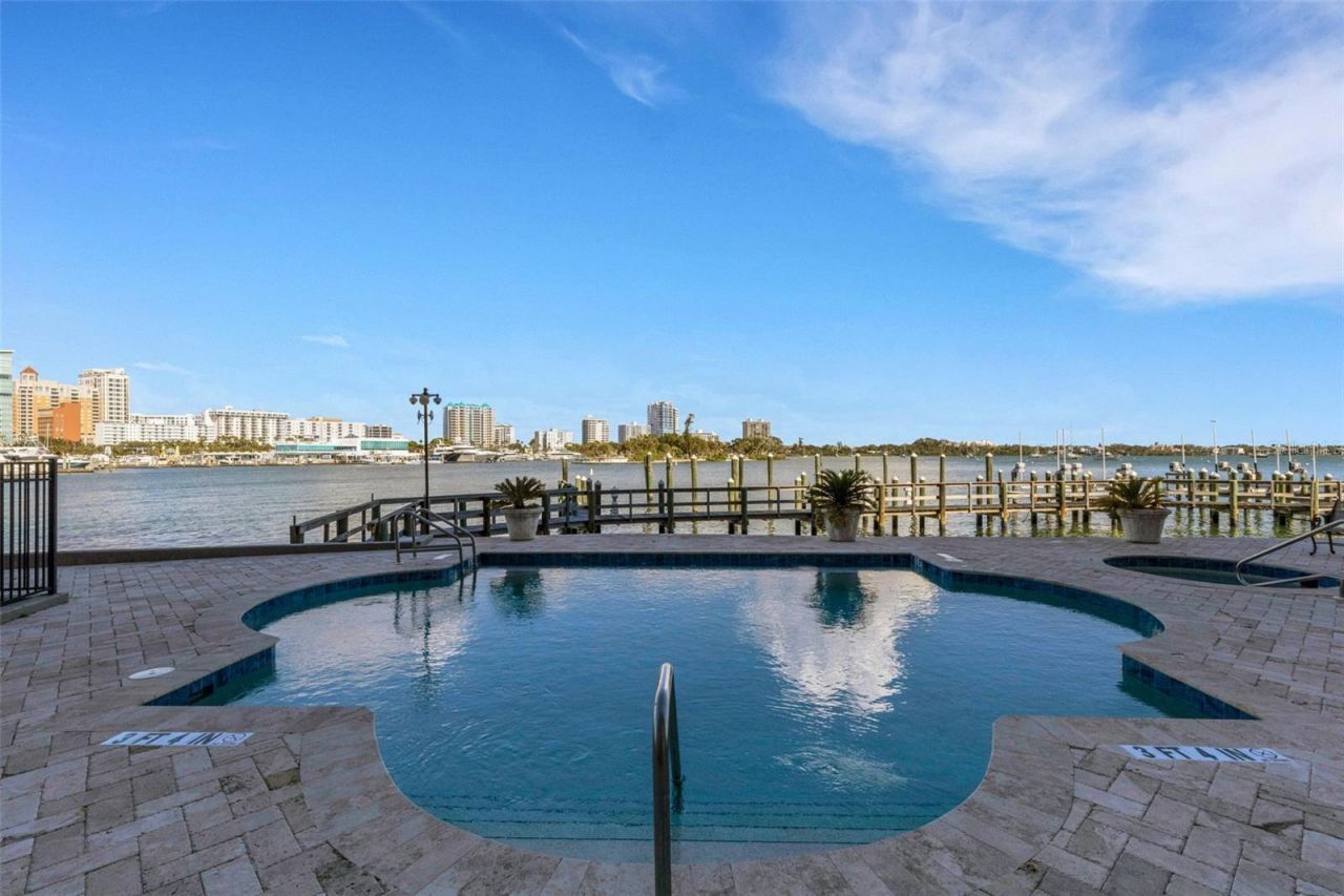 464 Golden Gate Point, Unit 403, Sarasota, FL 34236 Photo