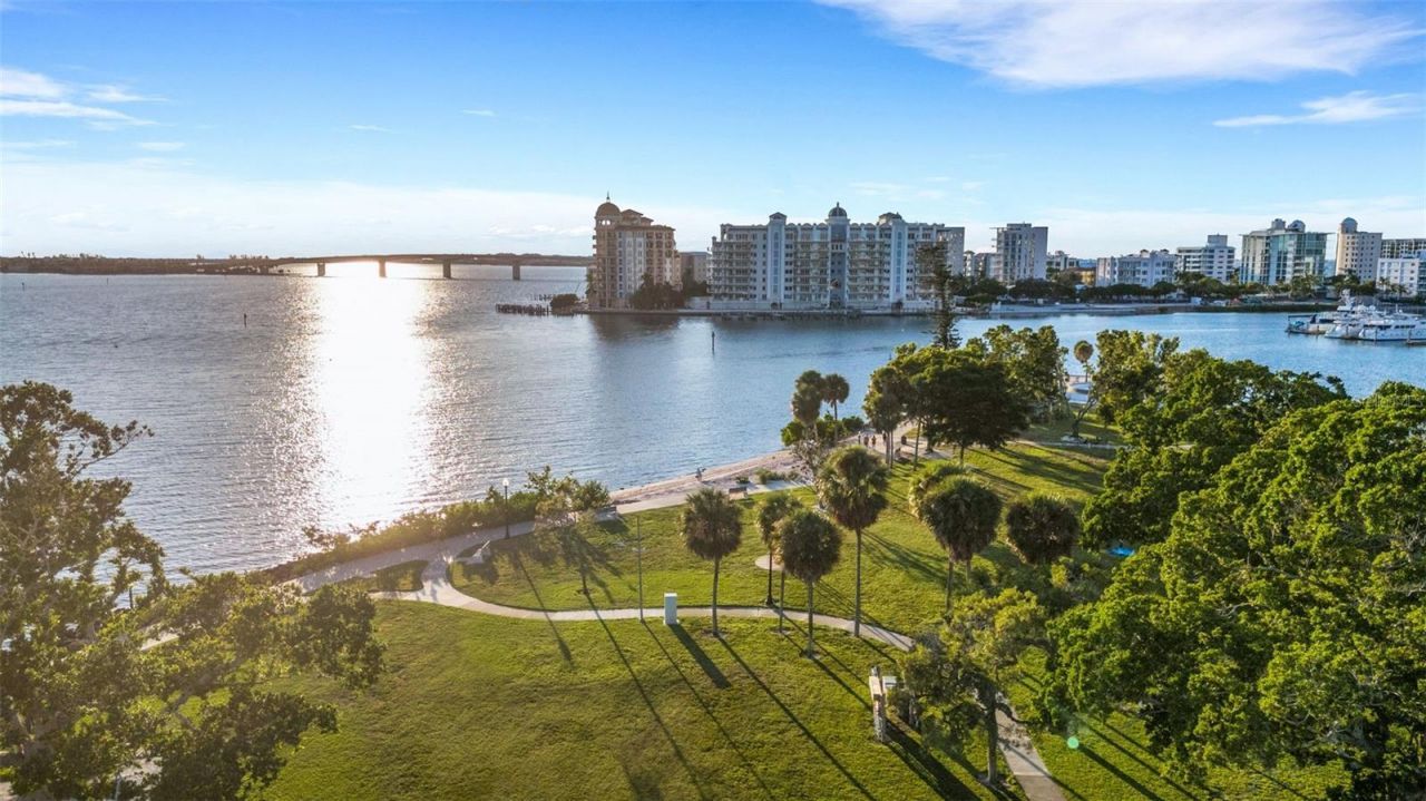 464 Golden Gate Point, Unit 403, Sarasota, FL 34236 Photo