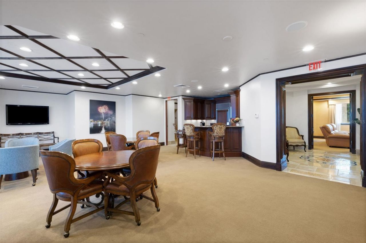 464 Golden Gate Point, Unit 403, Sarasota, FL 34236 Photo