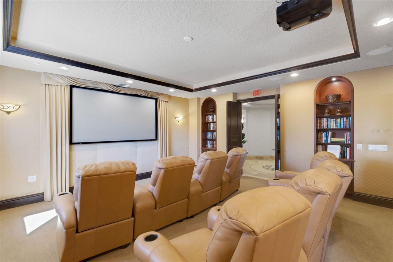 464 Golden Gate Point, Unit 403, Sarasota, FL 34236 Photo