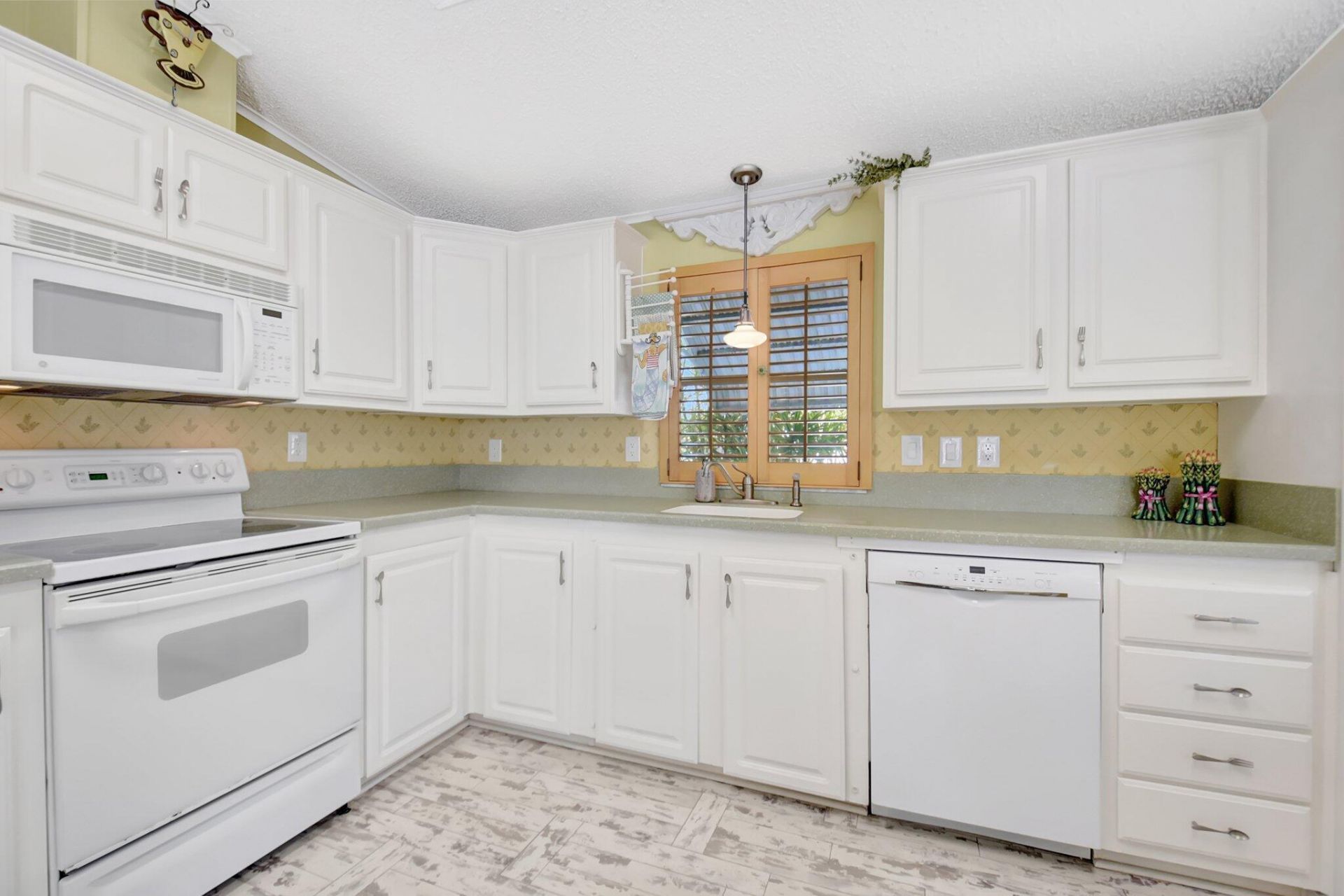 211 S Heron Drive, Unit O, Briny Breezes, FL 33435 Photo