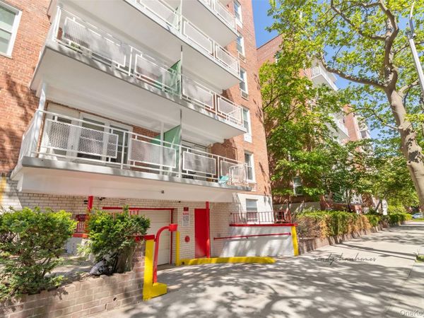 66-10 Thornton Place, Unit 2F, Rego Park, NY 11374