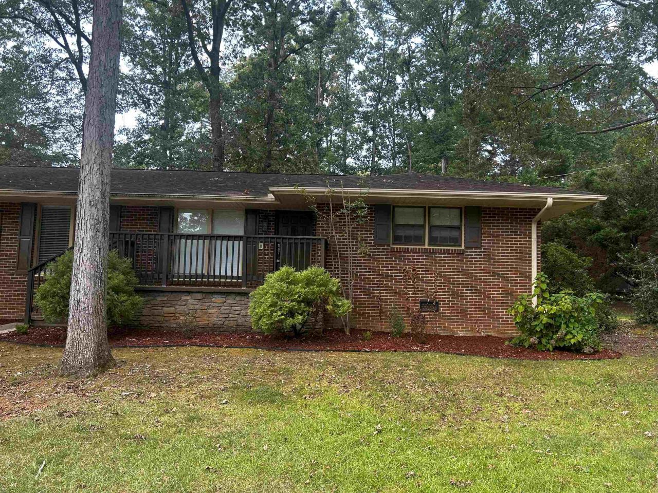 302 Hazelwood Dr, Florence, AL 00000 Main Photo