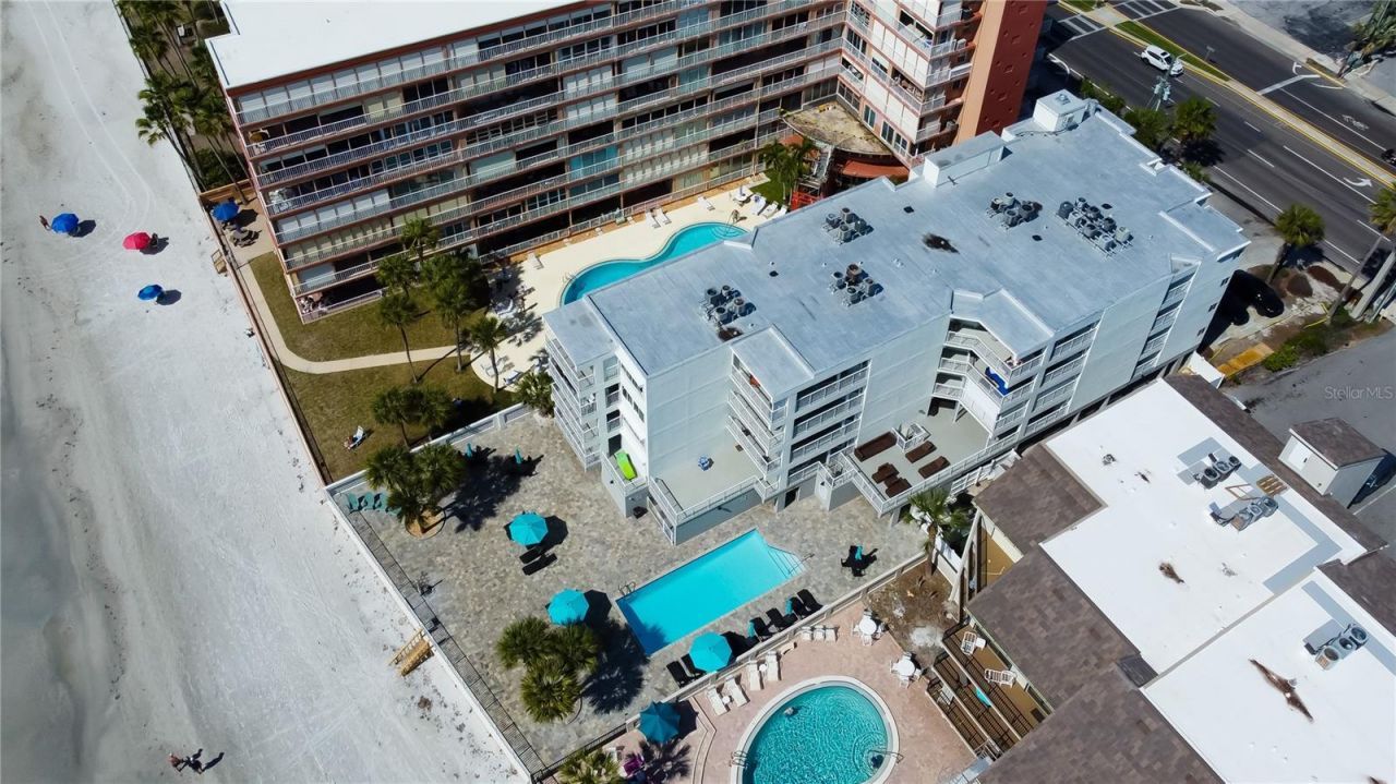 16332 Gulf Boulevard, Unit 1C, Redington Beach, FL 33708 Photo