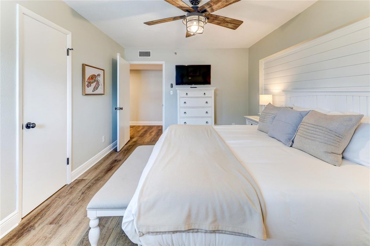 16332 Gulf Boulevard, Unit 1C, Redington Beach, FL 33708 Photo
