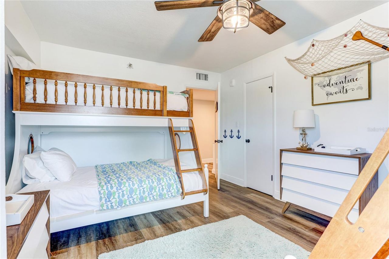 16332 Gulf Boulevard, Unit 1C, Redington Beach, FL 33708 Photo