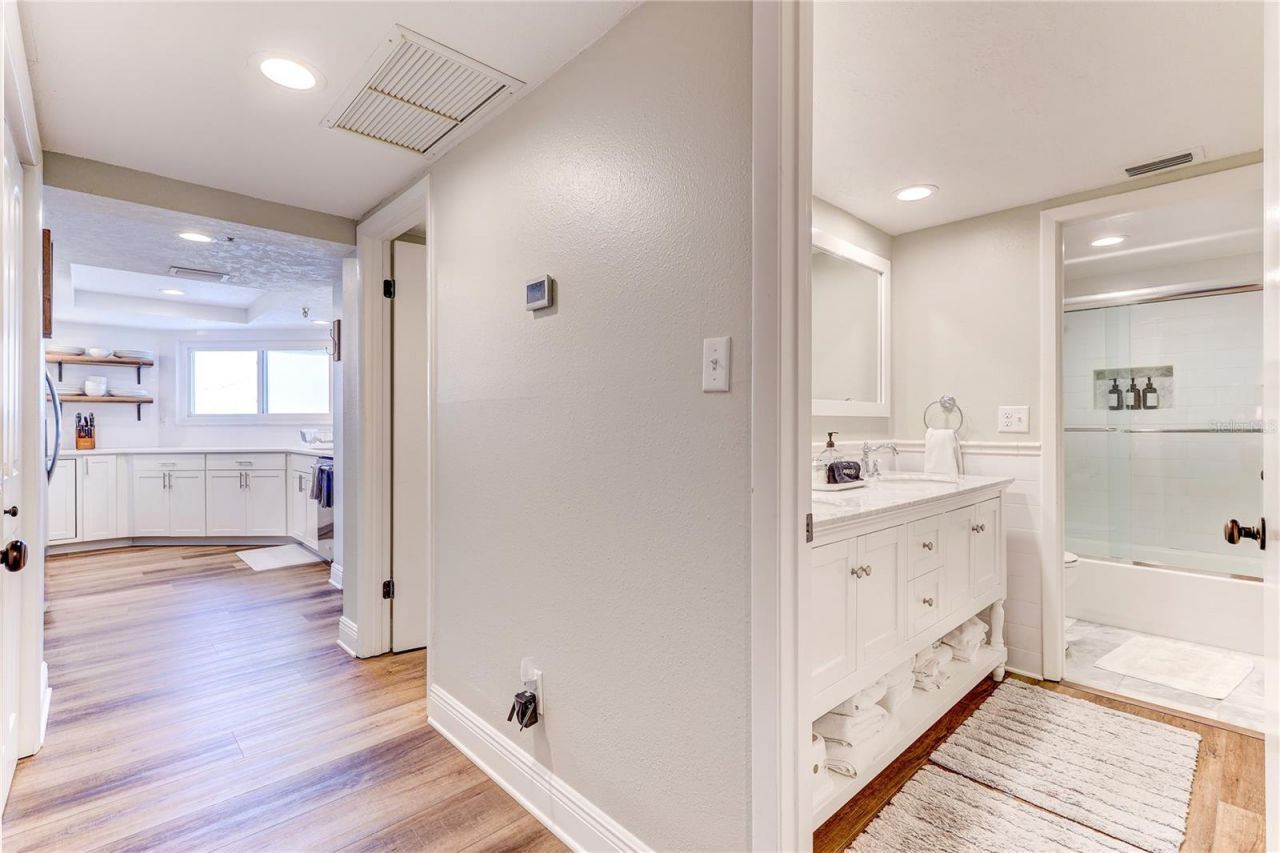 16332 Gulf Boulevard, Unit 1C, Redington Beach, FL 33708 Photo
