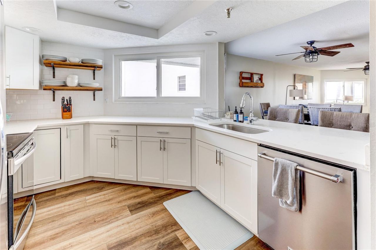 16332 Gulf Boulevard, Unit 1C, Redington Beach, FL 33708 Photo